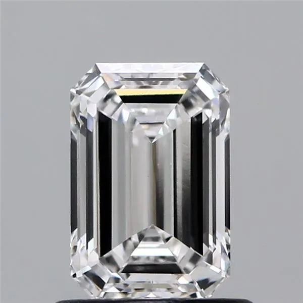 0.90ct Emerald Lab Grown Diamond (Colour E, Clarity VS2, IGI Certified)