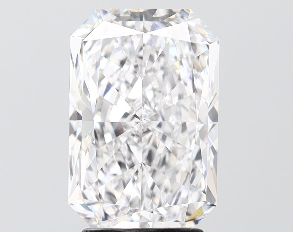 3.27 Carat E-VVS2 Radiant Lab Diamond