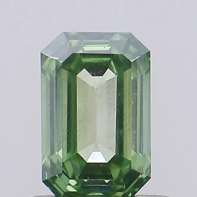 0.55ct Emerald Lab Grown Diamond (Colour Fancy Vivid Green, Clarity SI1, IGI Certified)