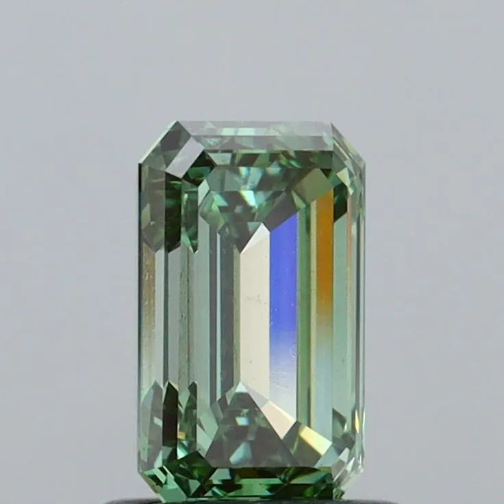 Diamant émeraude de 1,01 ct cultivé en laboratoire (vert intense fantaisie, pureté VS1, IGI)