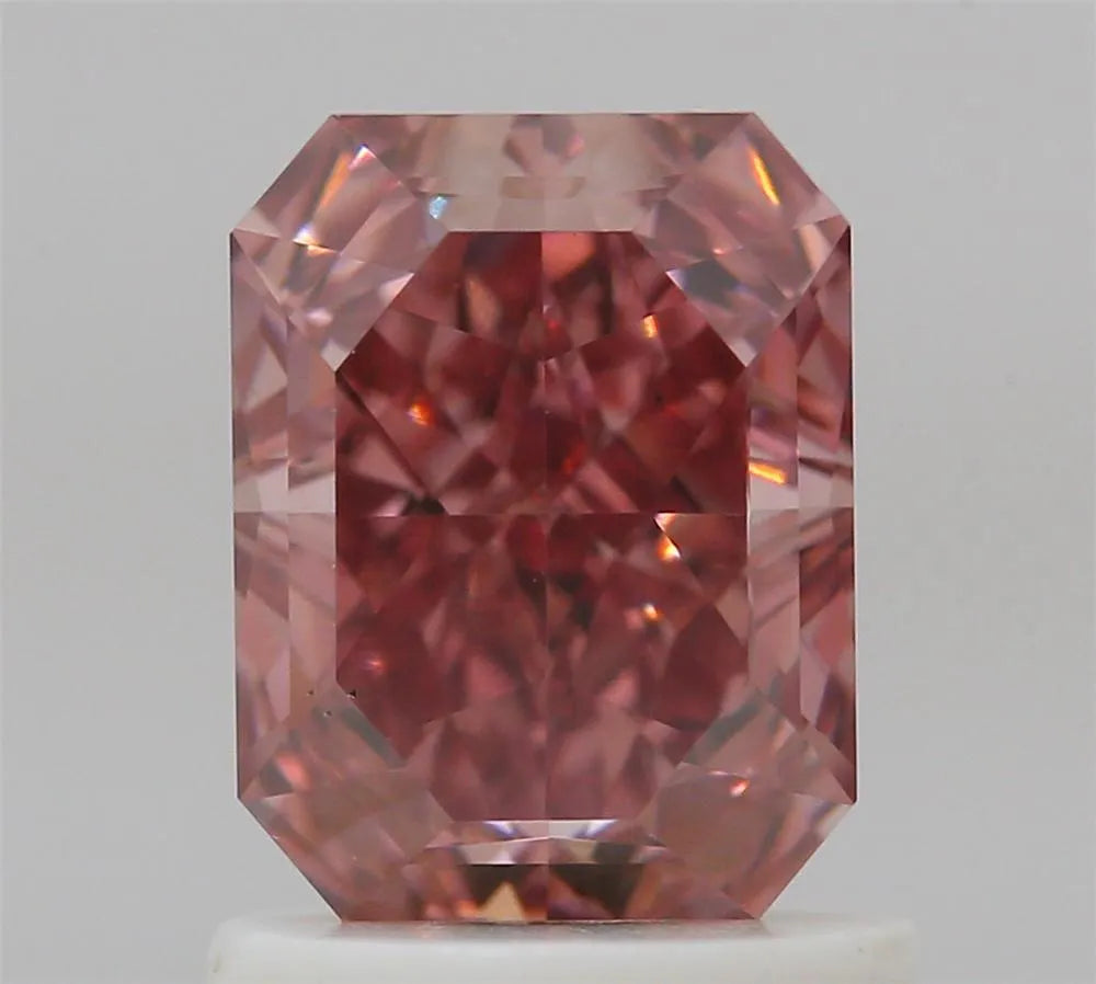 1.25ct Emerald Natural Diamond (Colour Fancy Vivid Pink, Clarity VS2, GIA Certified)