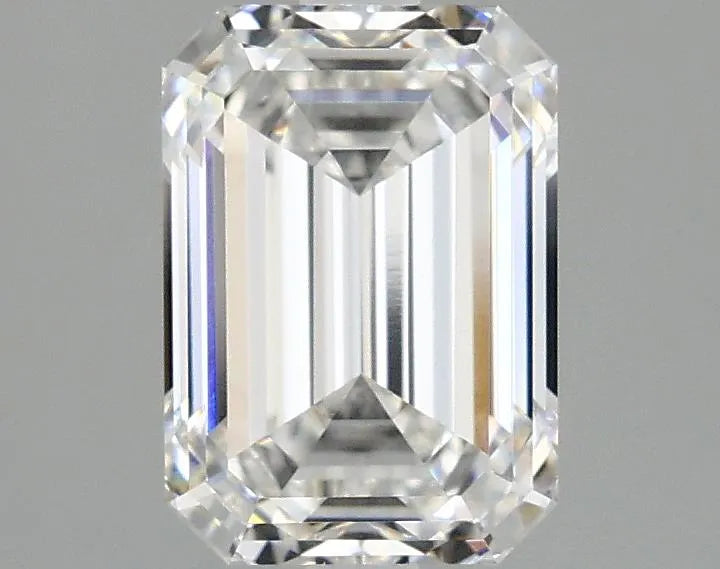 Diamant émeraude de 1,98 ct cultivé en laboratoire (couleur E, pureté VVS1, IGI)