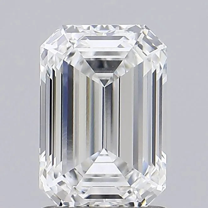 Diamant émeraude de 1,54 ct cultivé en laboratoire (couleur E, pureté VVS2, IGI)