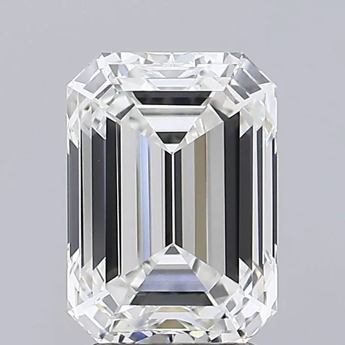 Diamant émeraude de 3,77 ct cultivé en laboratoire (couleur G, pureté VVS2, certifié IGI)