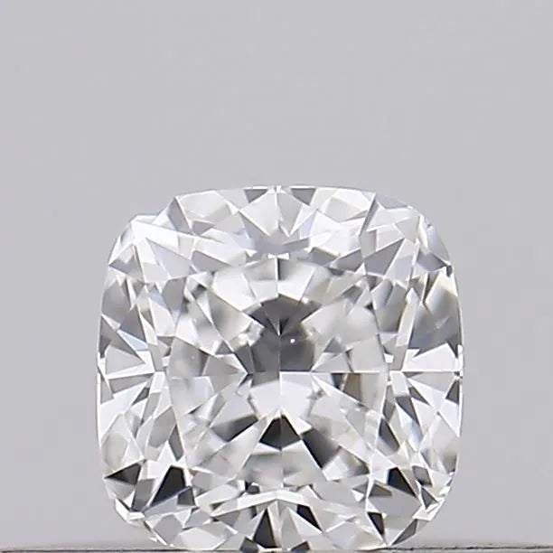 Diamant naturel modifié coussin de 0,18 ct (couleur F, pureté VS1, certifié GIA)