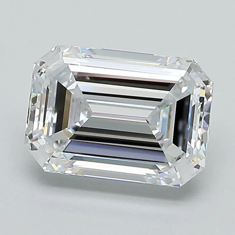 2.05ct Emerald Lab Grown Diamond (Colour G, Clarity VVS2, IGI Certified)