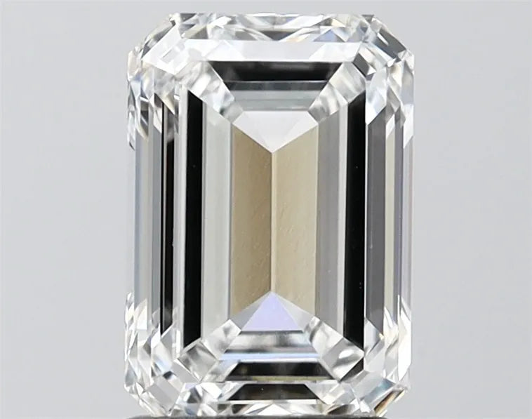2.24ct Emerald Lab Grown Diamond (Colour E, Clarity VVS1, IGI Certified)