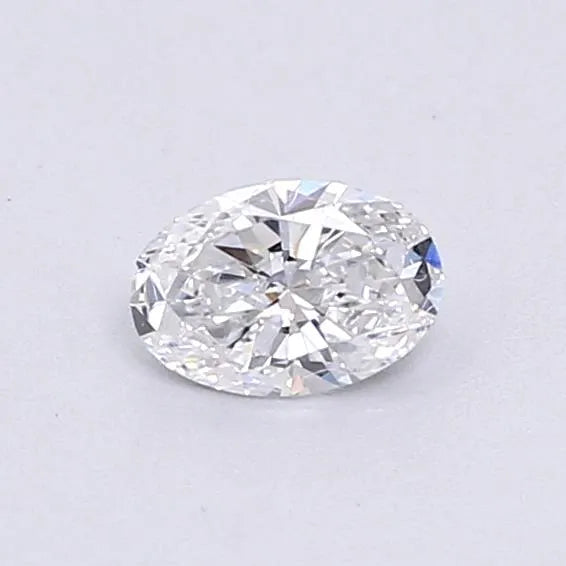 Diamant ovale de 0,30 ct cultivé en laboratoire (couleur E, pureté VVS2, IGI)