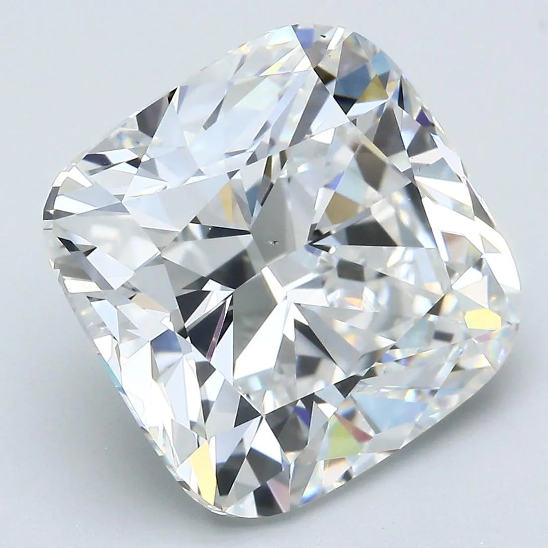 Diamant naturel brillant coussin de 9,03 ct (couleur E, pureté VS2, certifié GIA)