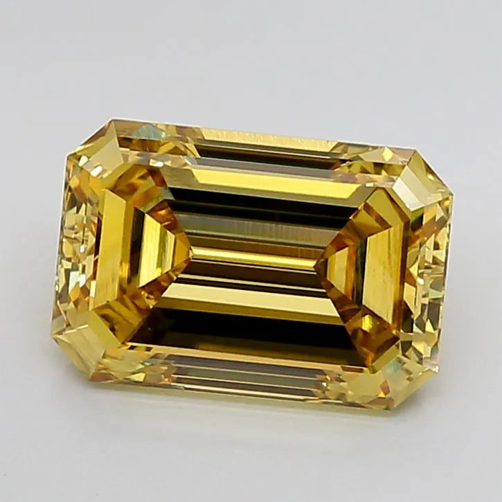 Diamant naturel émeraude de 4,79 ct (couleur jaune, pureté VS1, certifié IGI)