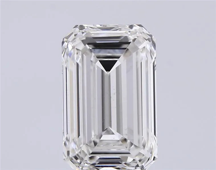 Diamant émeraude de 3,87 ct cultivé en laboratoire (couleur F, pureté VS1, certifié IGI)