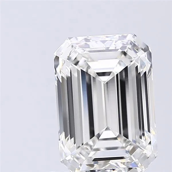 Diamant émeraude de 3,71 ct cultivé en laboratoire (couleur F, clarté VVS2, certifié IGI)