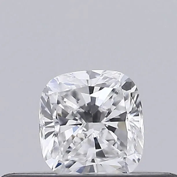 0.18ct Cushion modified Natural Diamond (Colour E, Clarity VS2, GIA)