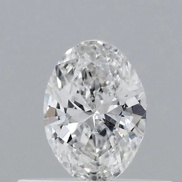 Diamant ovale de 0,30 ct cultivé en laboratoire (couleur G, clarté VVS2, certifié IGI)