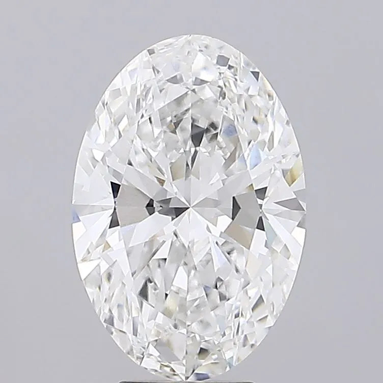 Diamant ovale de 5,87 ct cultivé en laboratoire (couleur E, pureté VVS2, certifié IGI)