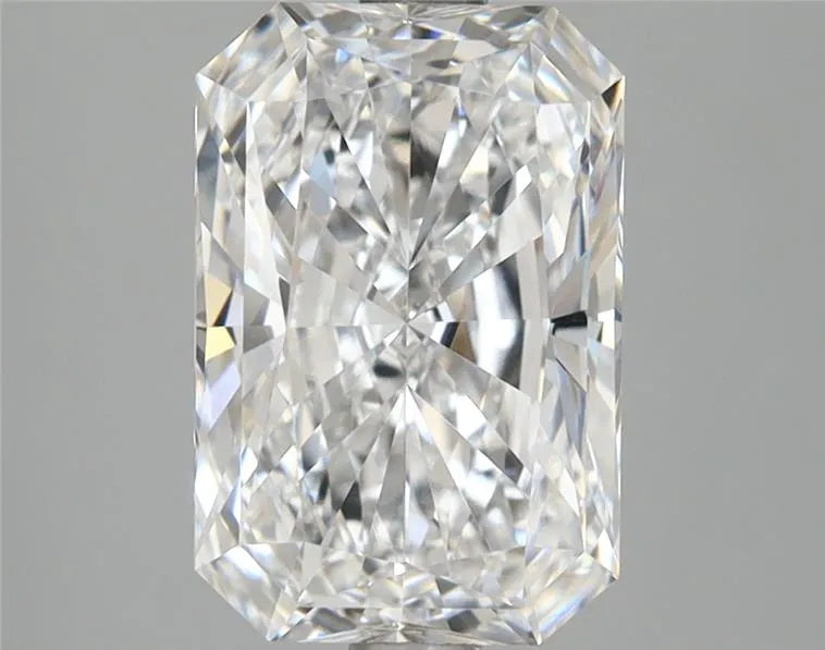 3.03ct Radiant Lab Grown Diamond (Colour D, Clarity VVS1, IGI Certified)