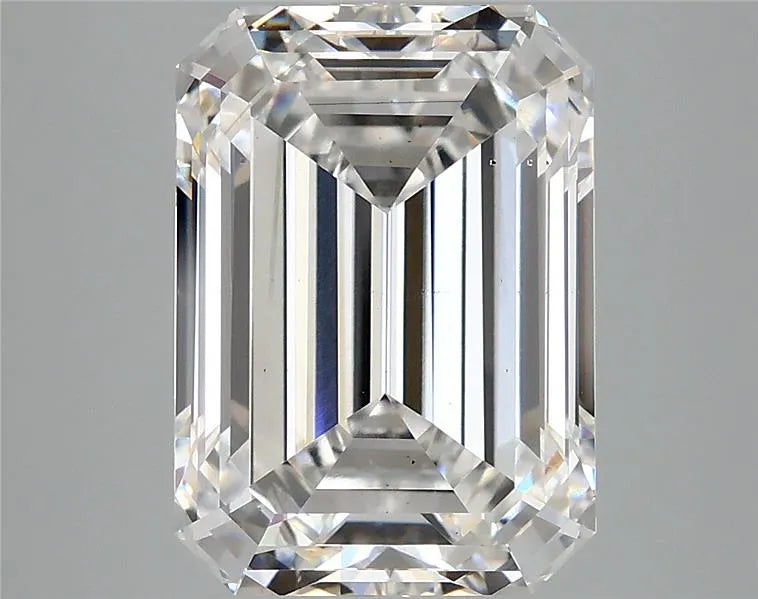 5.04ct Emerald Lab Grown Diamond (Colour E, Clarity VS2, IGI Certified)