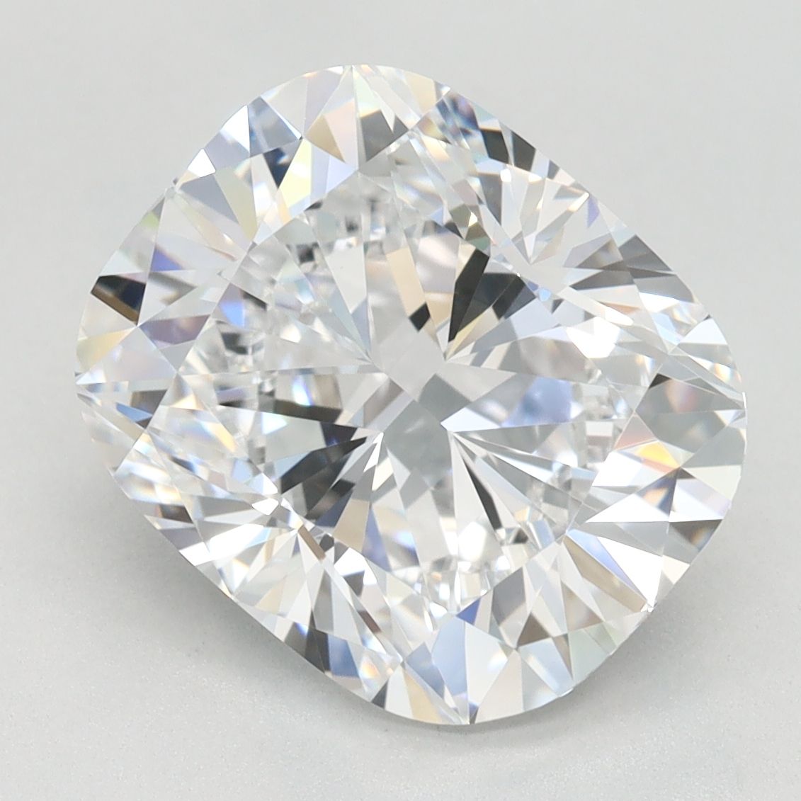 Diamant de laboratoire coussin D-IF de 4,66 carats