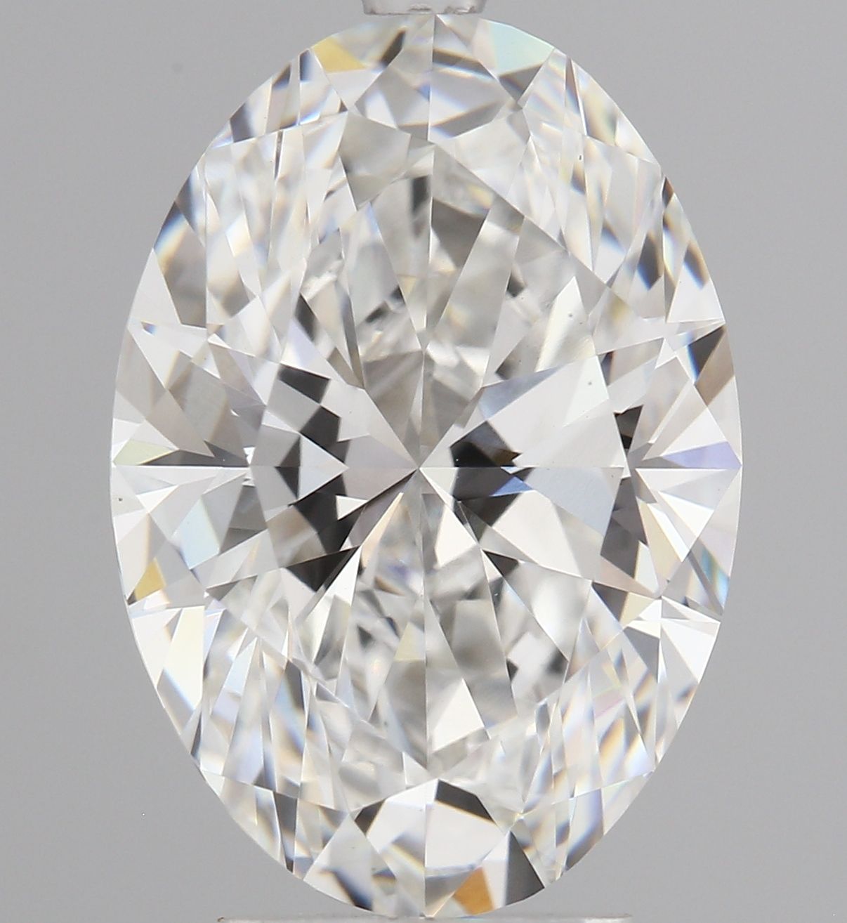 Diamant ovale F VVS2 de 4,04 carats