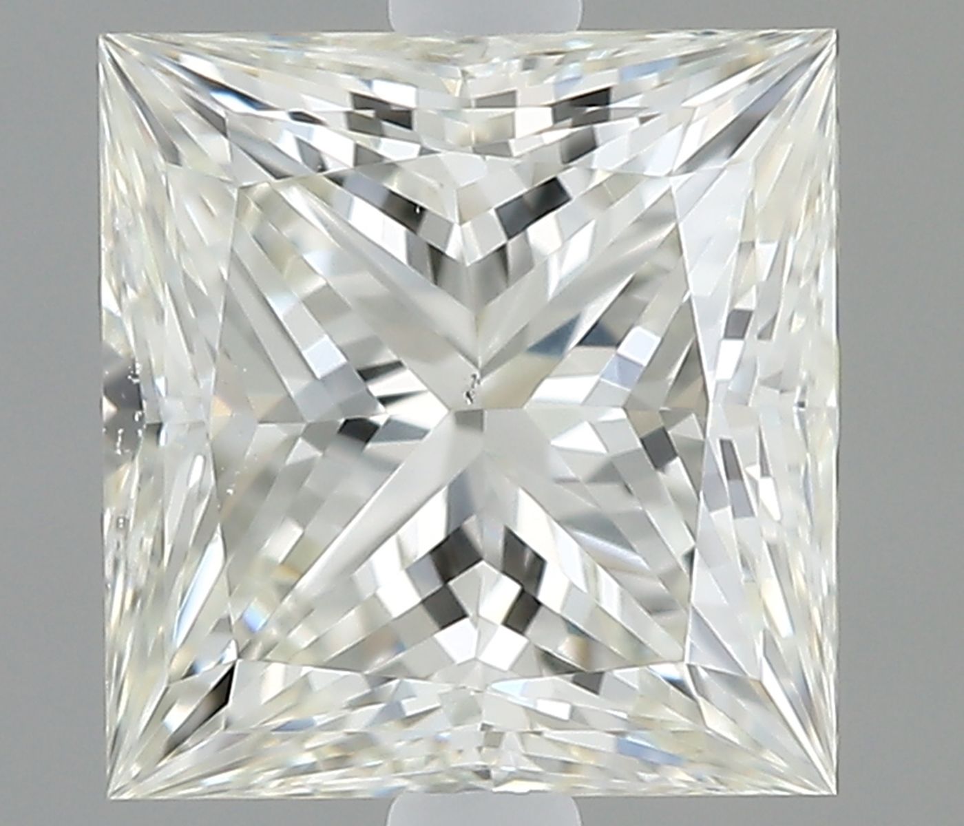 Diamant princesse J VS2 de 0,70 carat